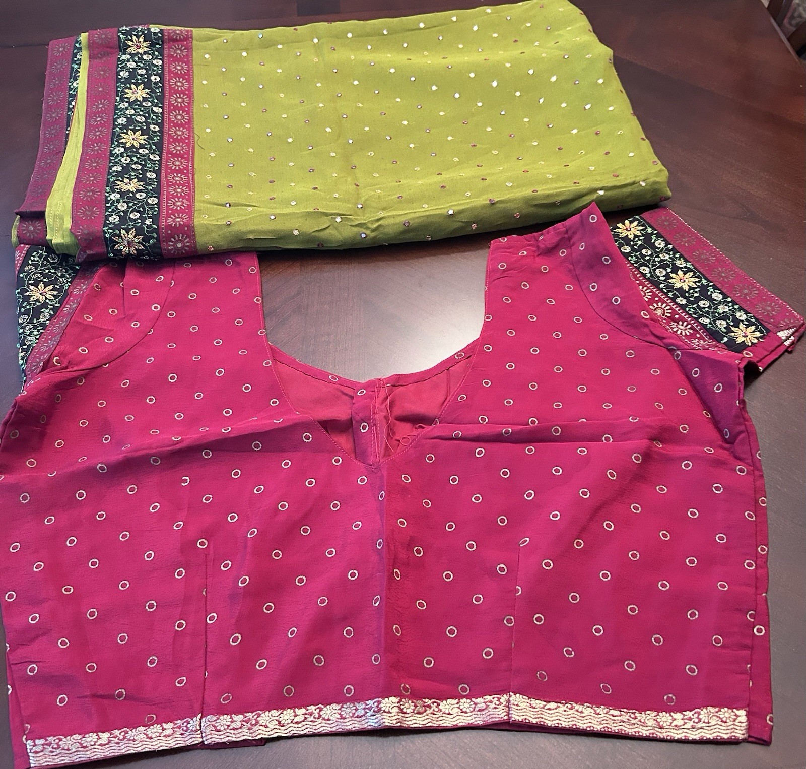 Georgette Olive Green Saree W/H Sequence work looks like Abhla . 36 Blouse