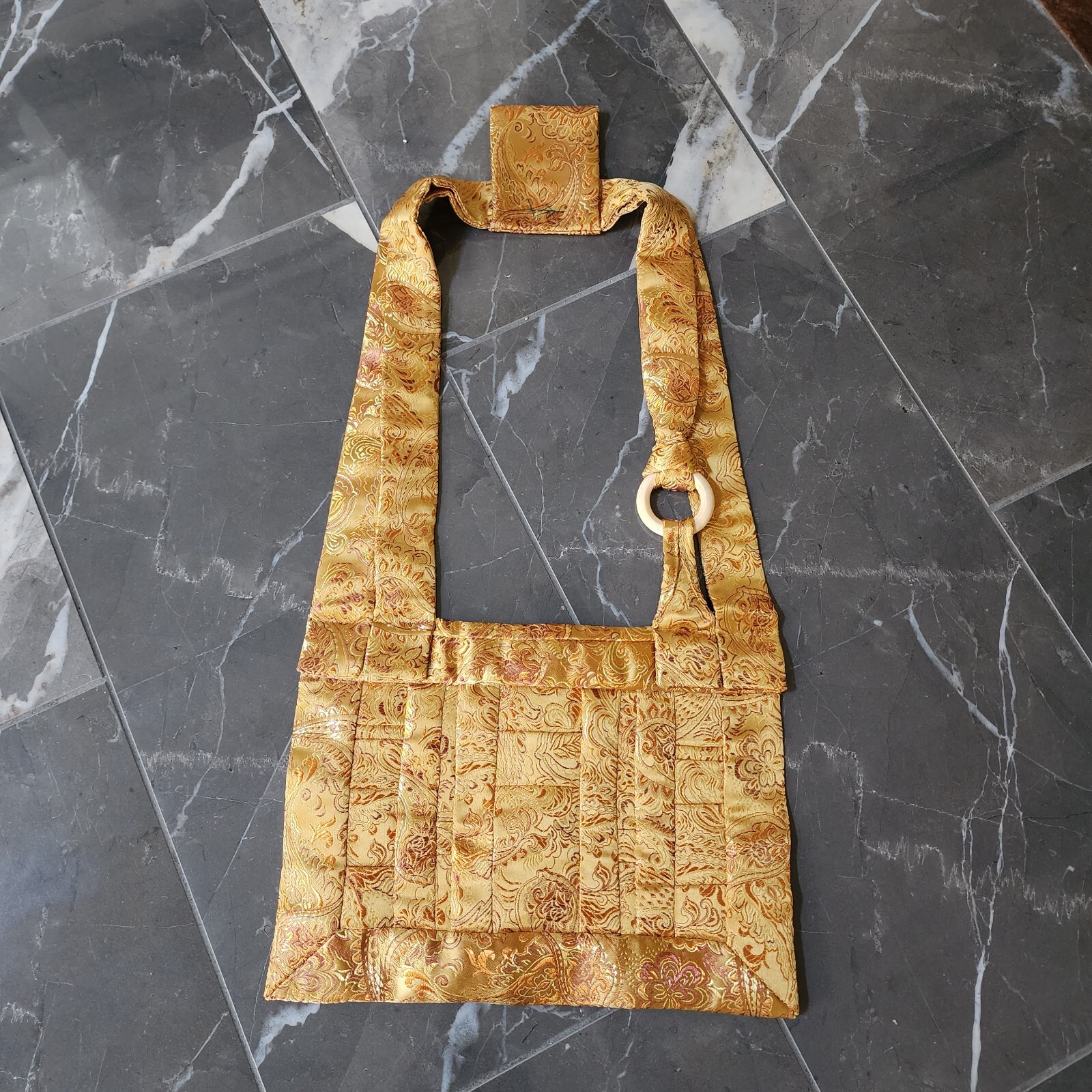 Rakusu Soto Handcrafted in Florida US 絡子鞄 Golden brocade