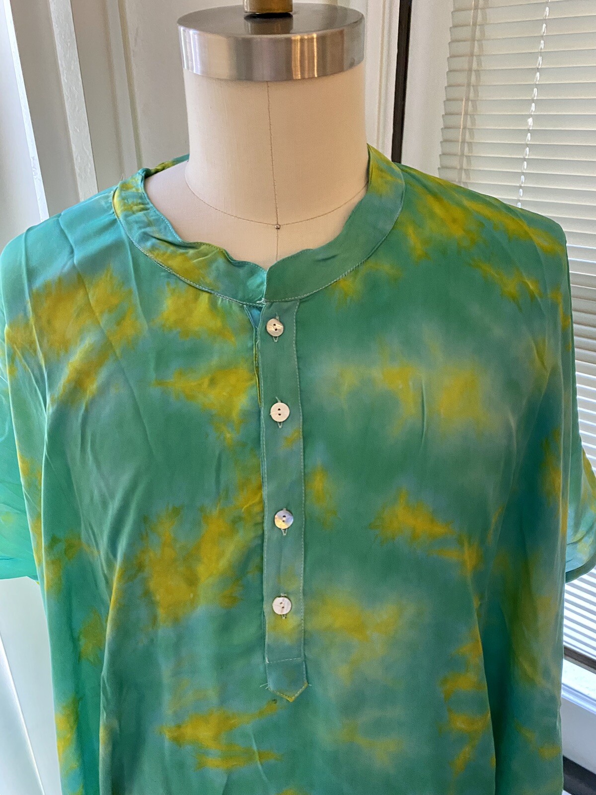 Kaftan Tie Dye Green Yellow Women’s Men’s Unisex New Silk Light Weight NEW