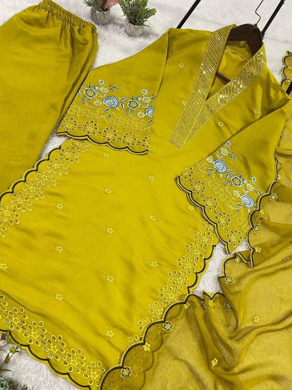 New Presenting Mal Chanderi Yellow Top Palazzo With Dupatta For Functional Wear