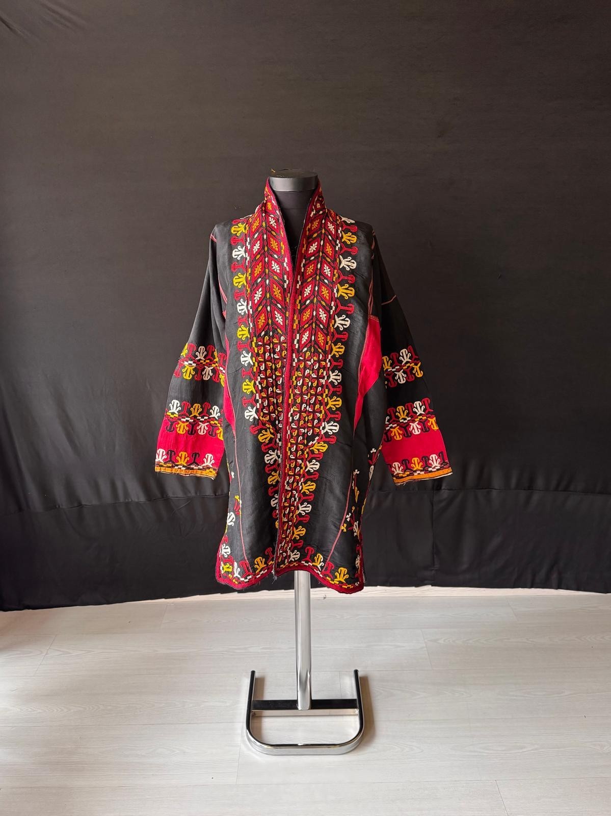 Turkmen Silk Embroidered Coat and Chapan, Antique Kaftan, Kimono, Kaftan Dress
