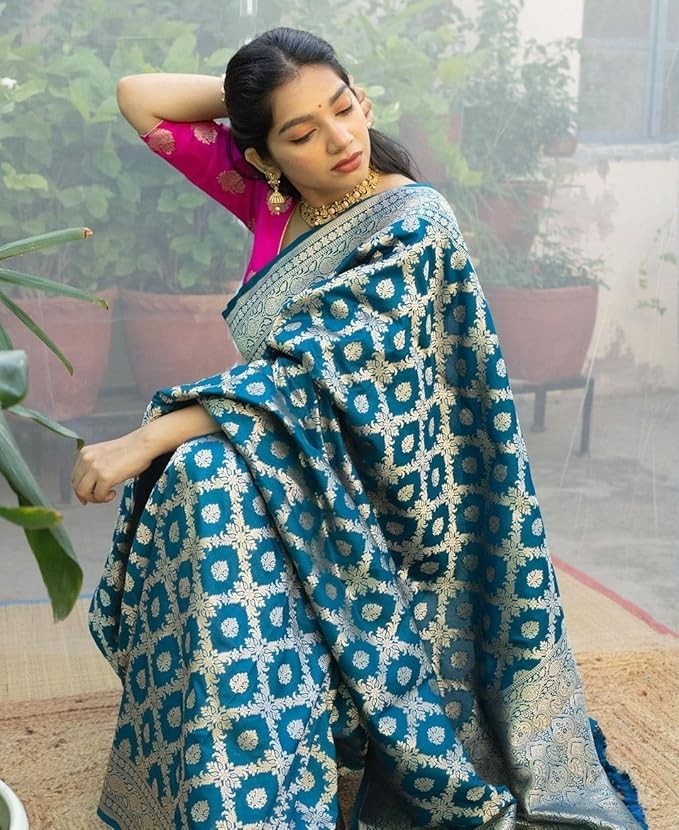 Women’s Kanjivaram Soft Pure Silk Banarasi Sarees With Blouse Piece