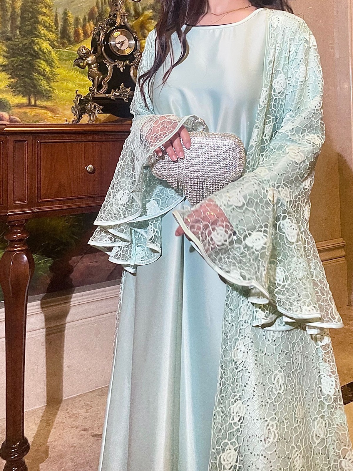 Muslim Women 2Pcs Lace Sequin Flared Sleeves Elegant and Dignified Banquet Robe