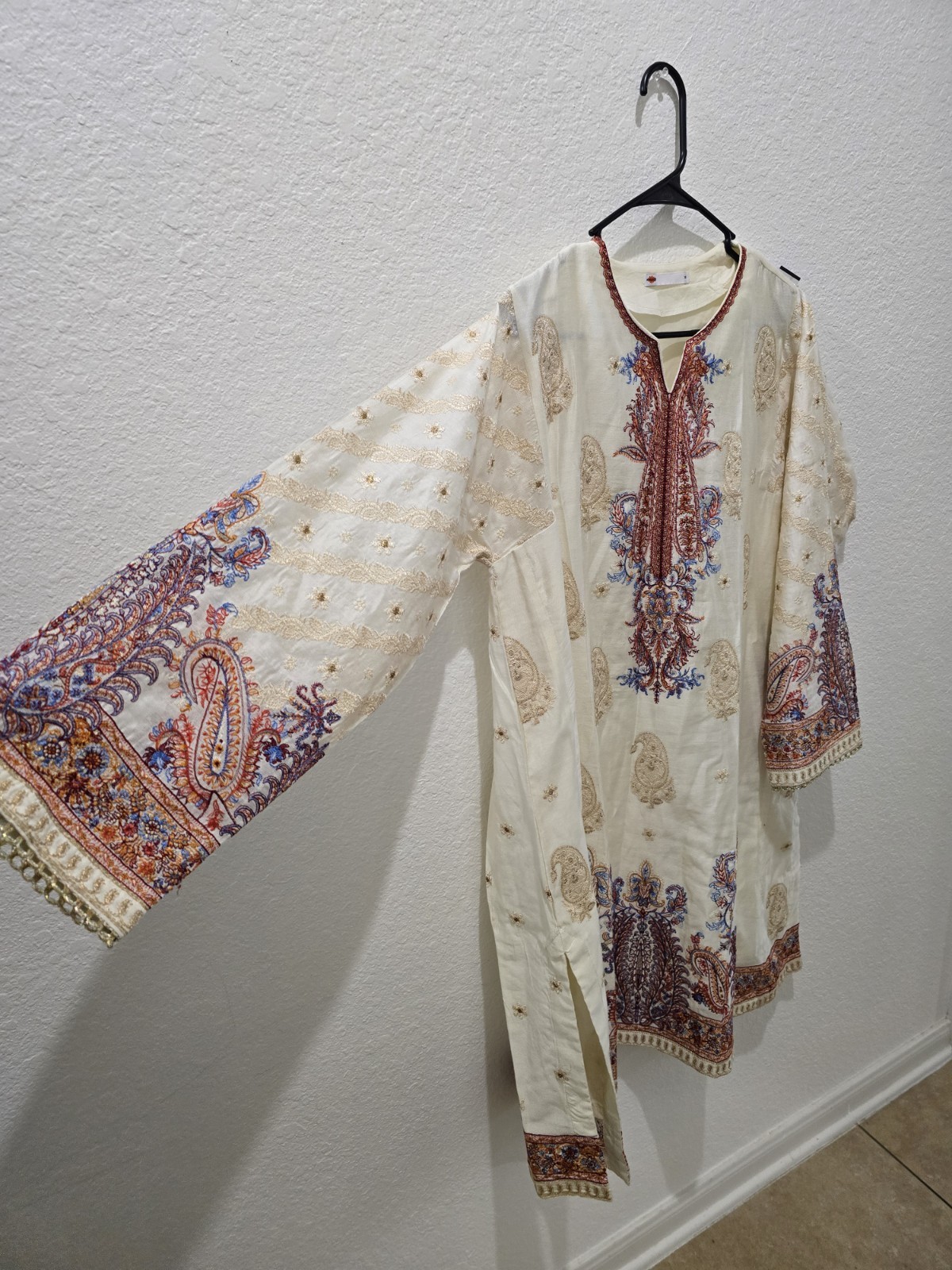 Khaadi Women’s White Embroidered Kurta/Kurti Woven Cotton Size 10