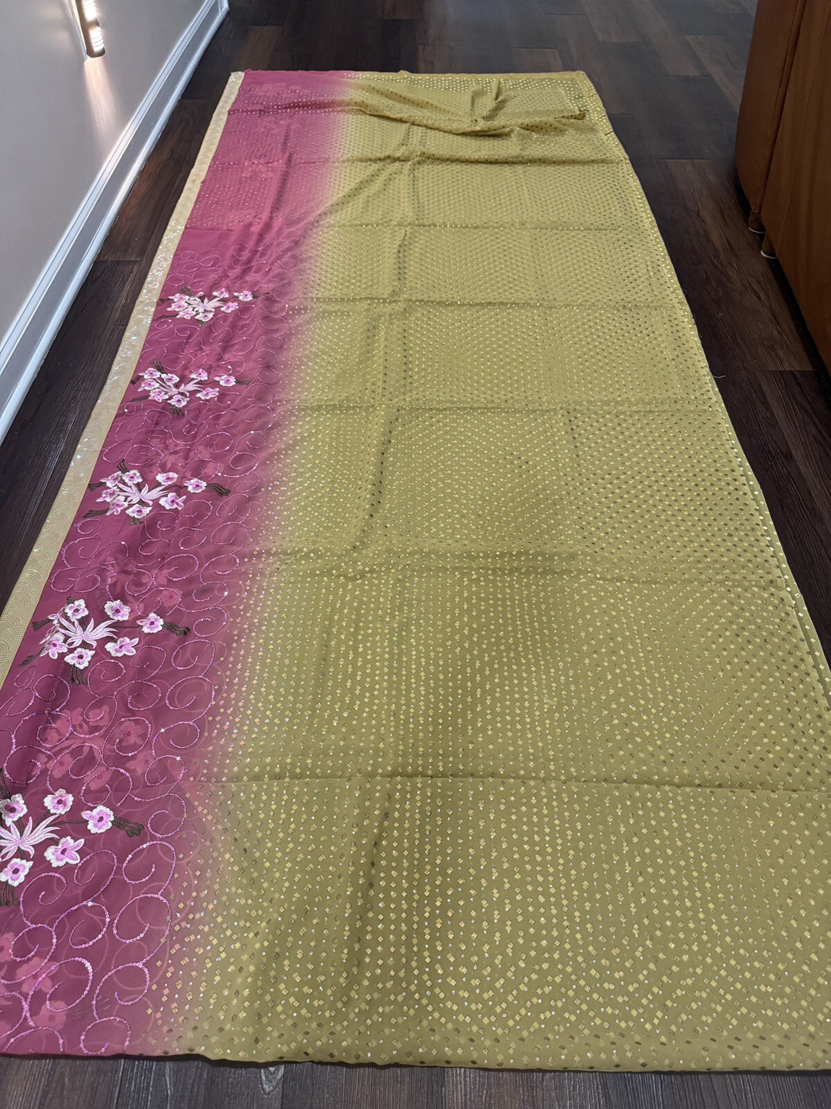 Indian/Pakistani Sari Set, Gold and Pink, Ethnic 44×208”