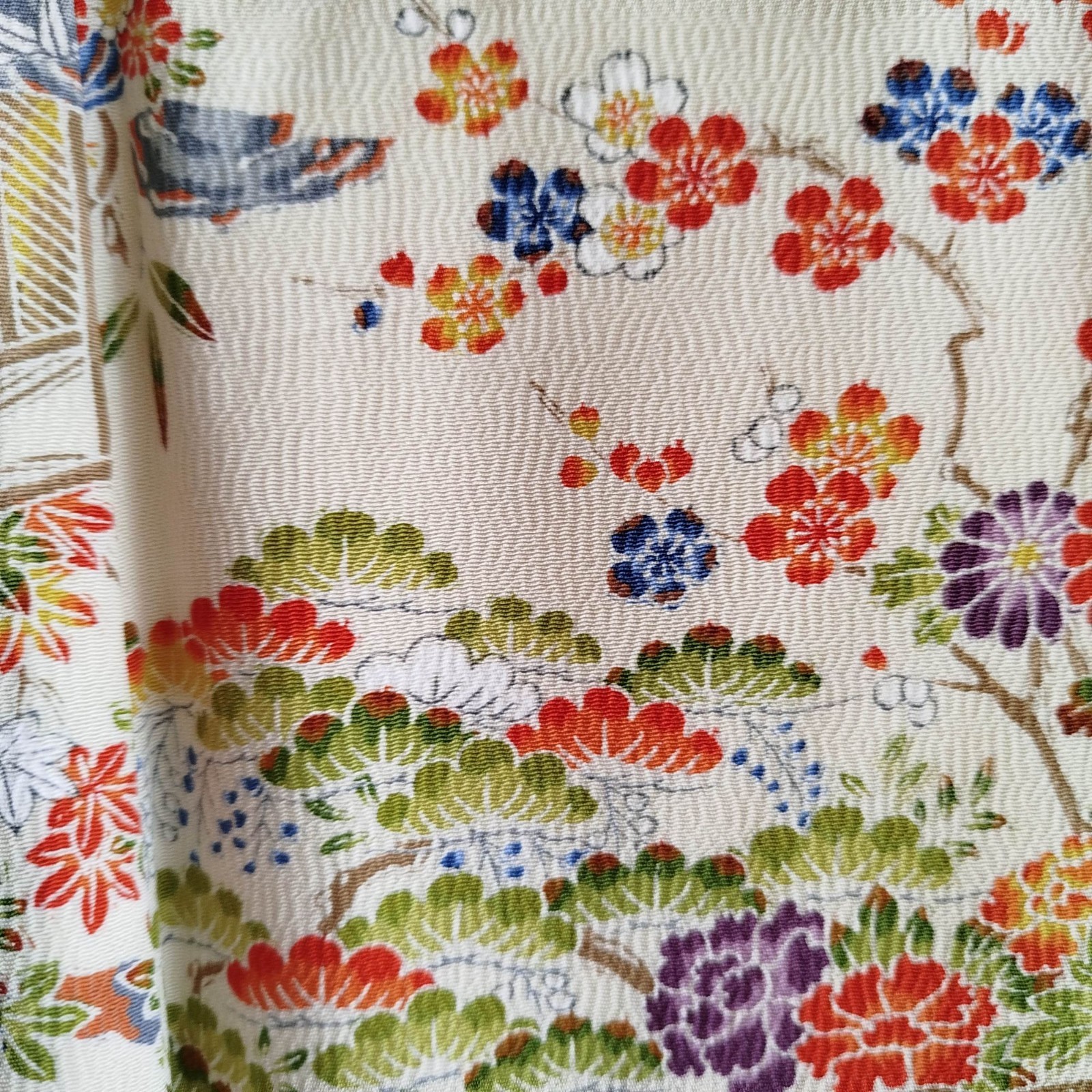 Vintage Silk Komon Kimono Cream Chirimen Stream Floral Seigaiha Pattern Japan