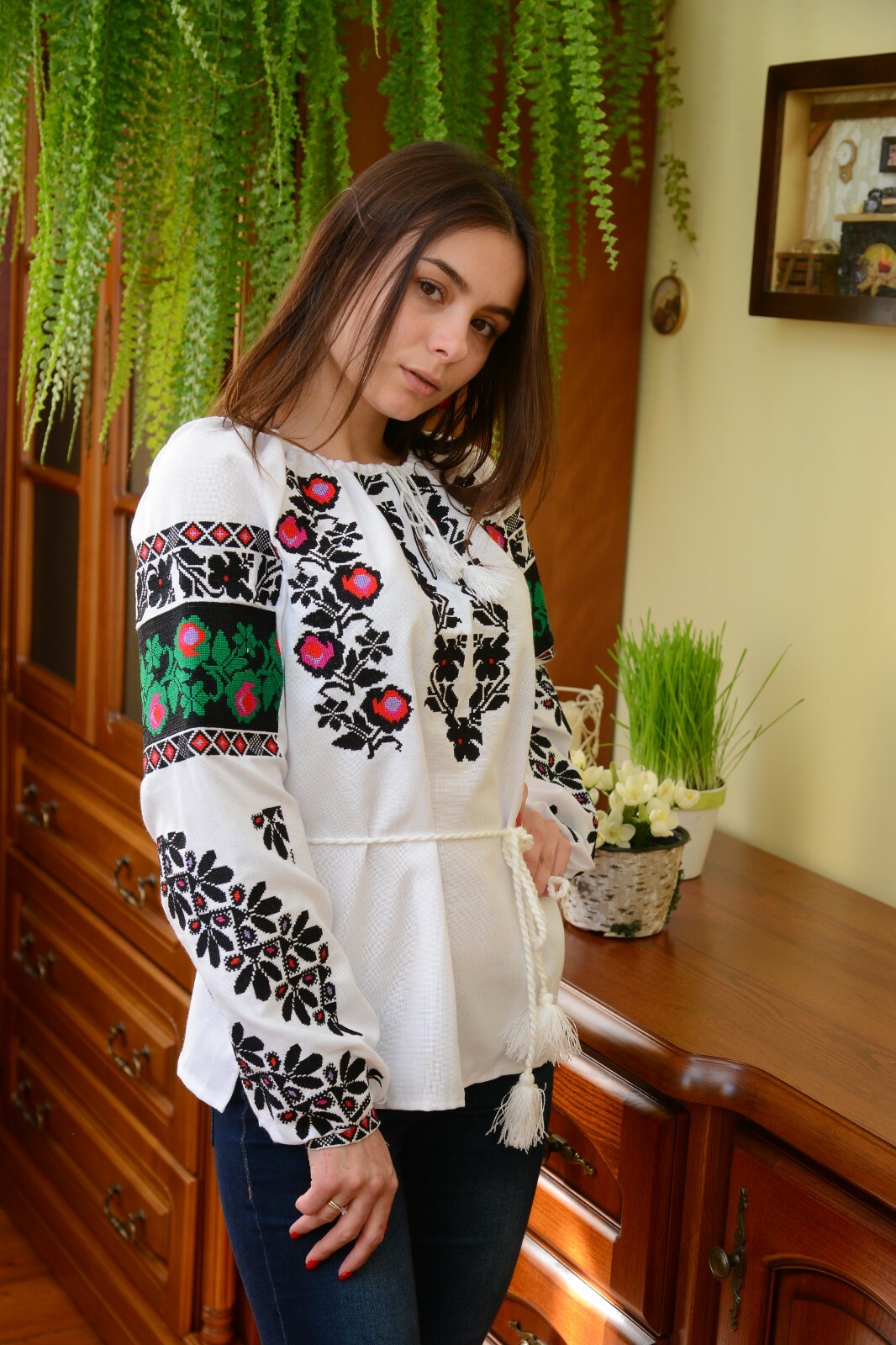 Ukrainian embroidered traditional shirt for ladies, blouse, sorochka vyshyvanka