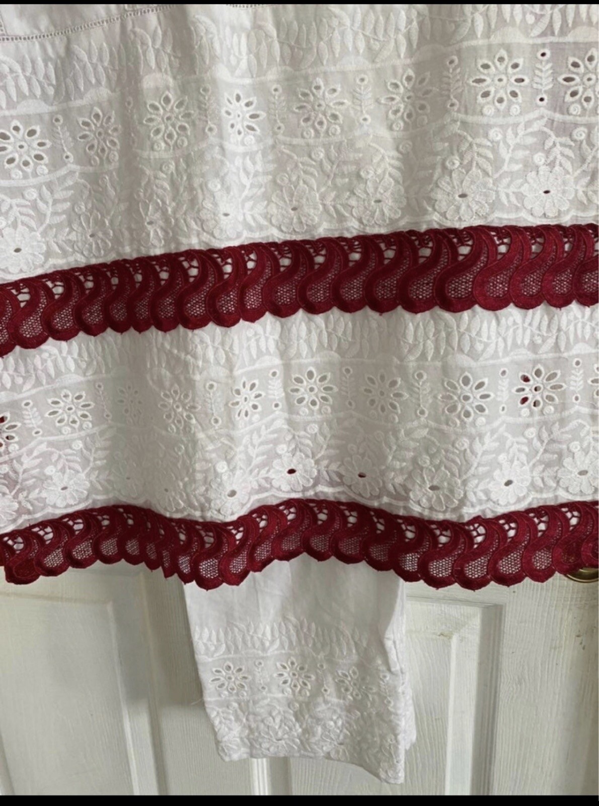 Pakistani Embroidered Chickenkari 3 piece Stitched Dress