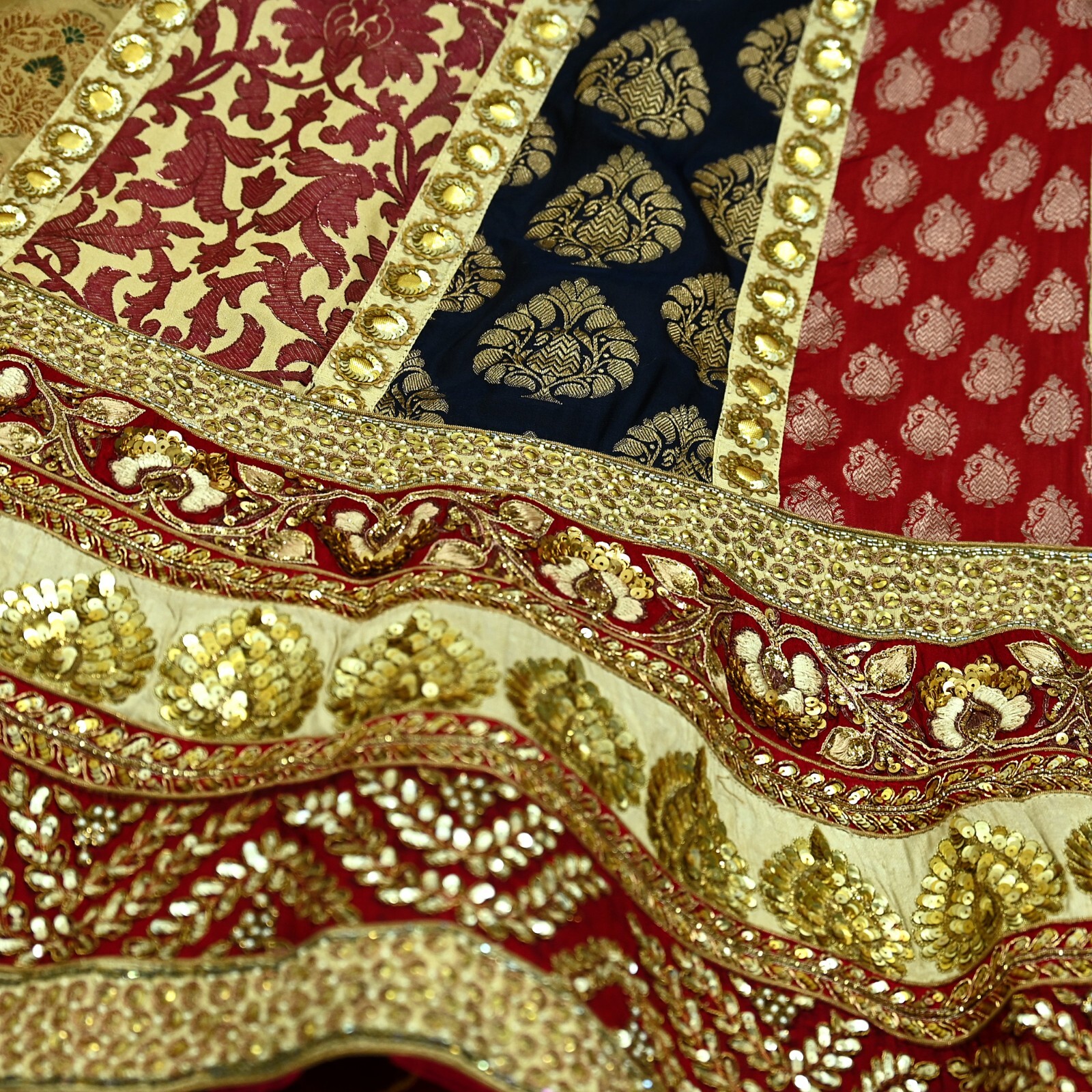 Indian New Heavy Pure Silk Hand Embroidered Designer Sabyasachi Lehenga 3pcs Set