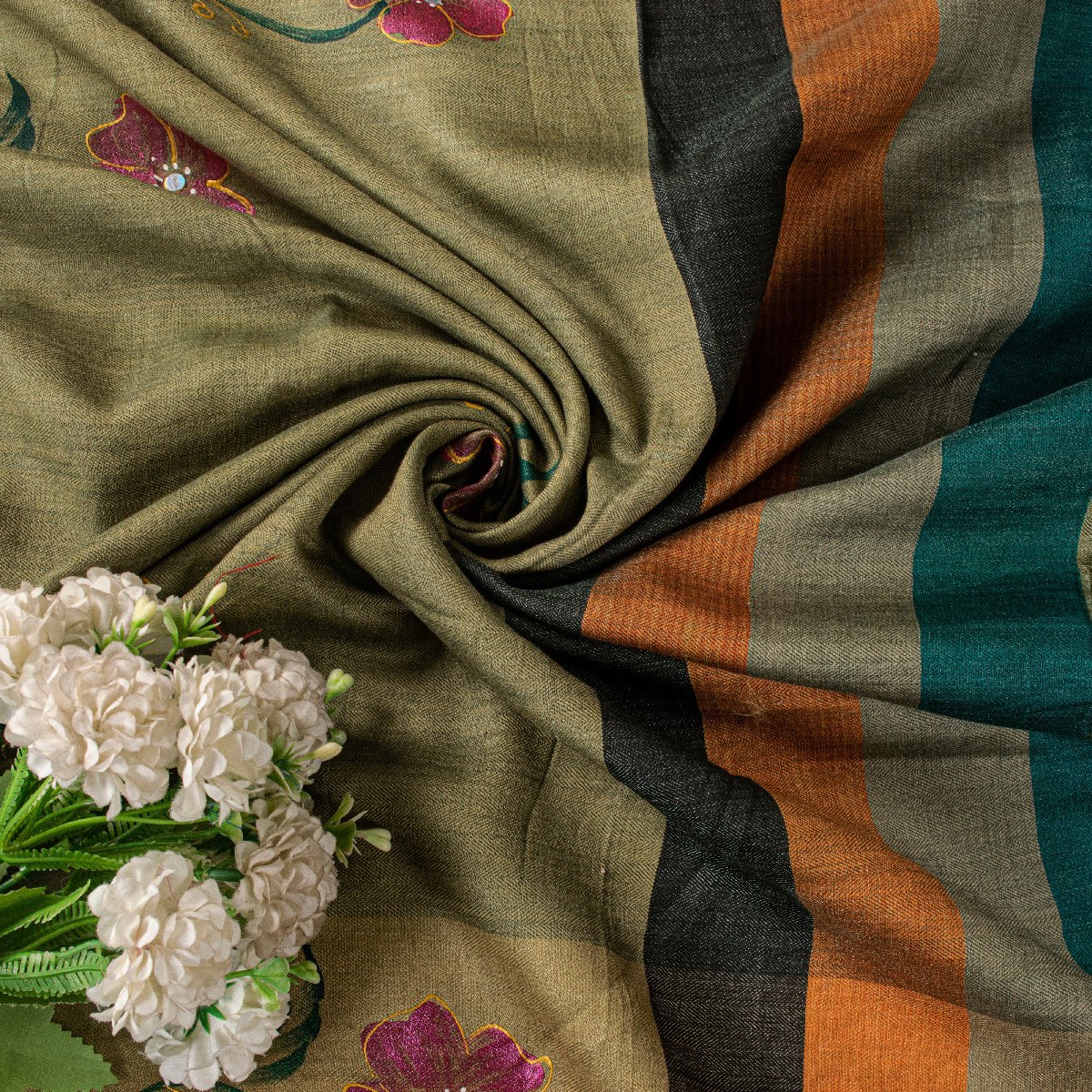 Sanskriti Vintage Green 100% Pure Woolen Saree Hand Paint Sari 6+Yd Craft Fabric