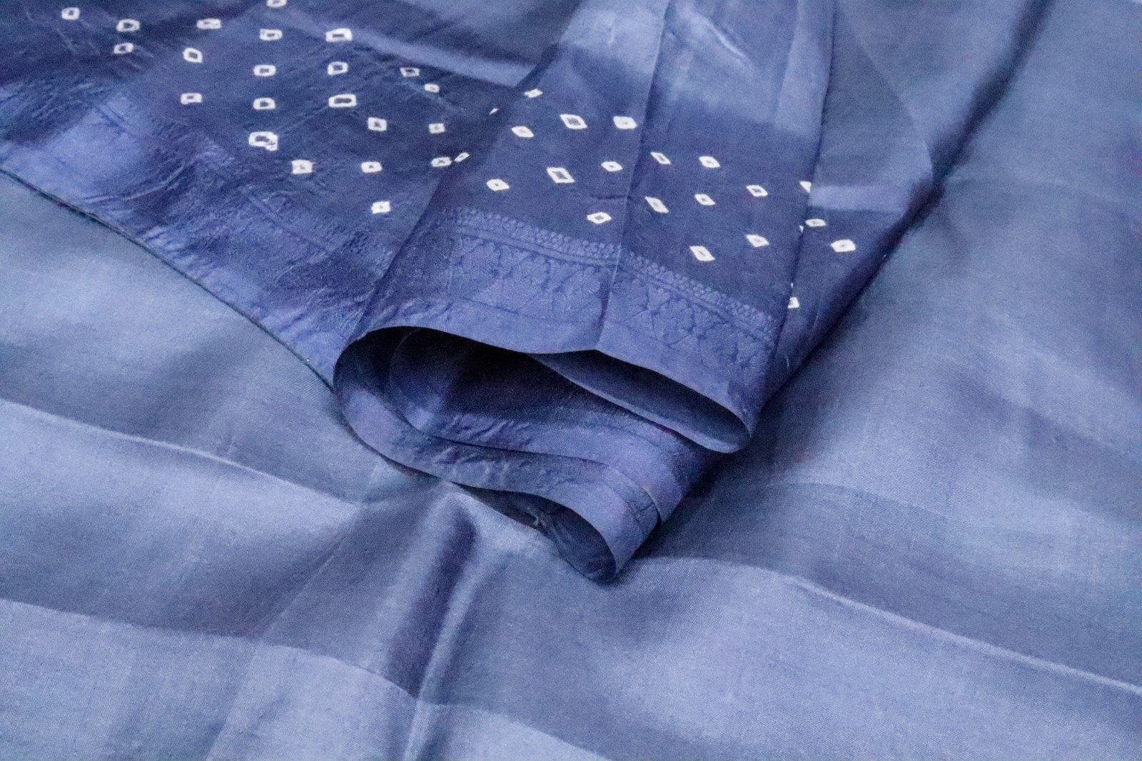 Vintage Silk Saree for Crafting, Sewing, Quilting, Upcycled Projects SS3536