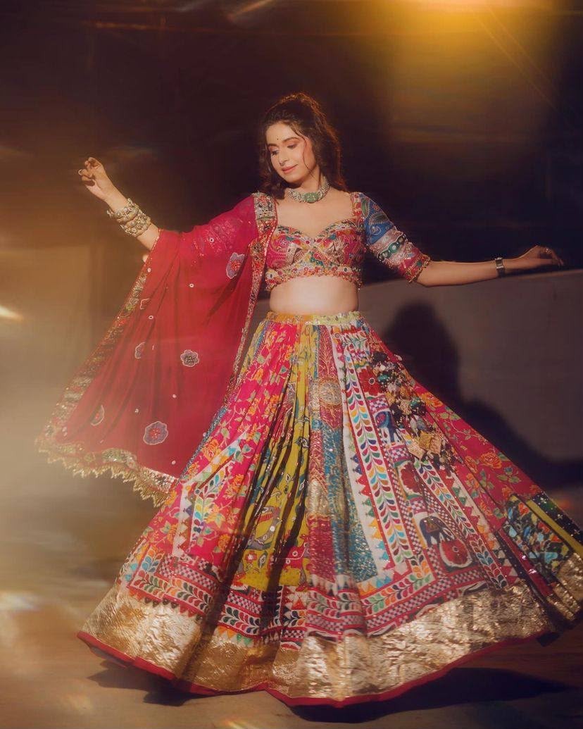 LEHENGA CHOLI INDIAN BOLLYWOOD WEDDING PARTY PAKISTANI WEAR READYMADE
