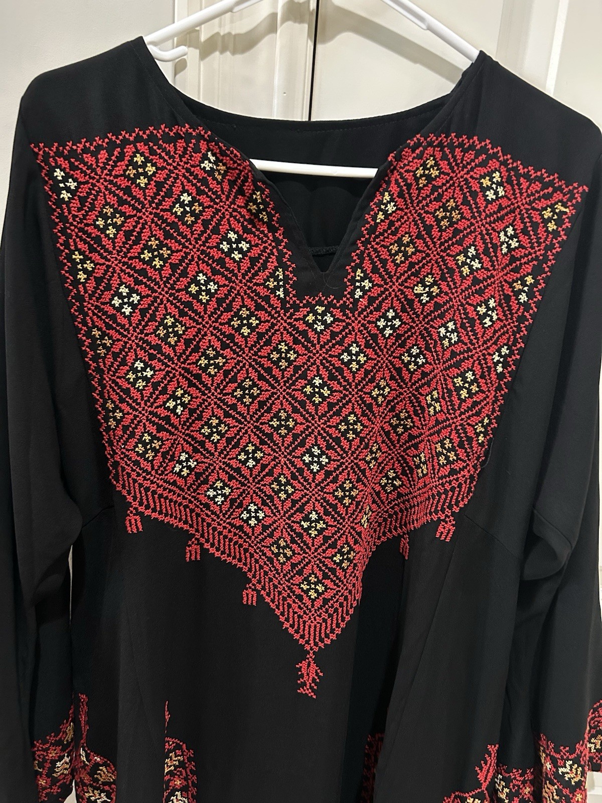 Handmade Tatreez Embroidery Palestinian Thoub / Large /