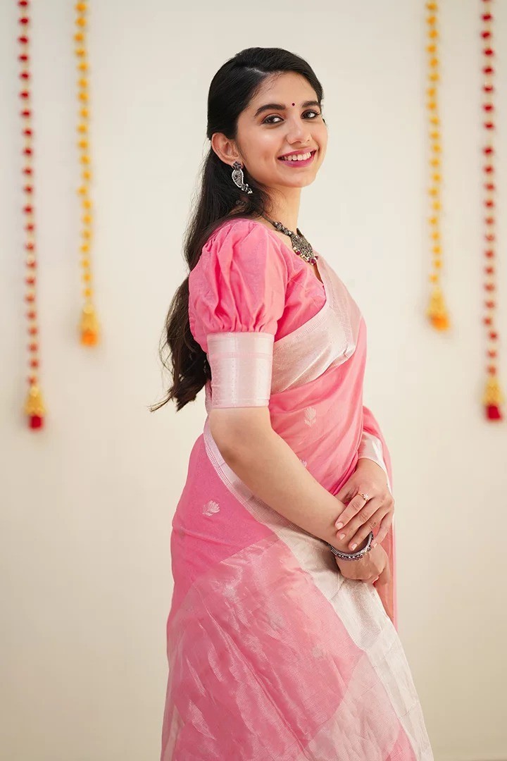 Soft Cotton Women’s Saree Lightweight Breathable Summer Daily Wear Ethnic Saree