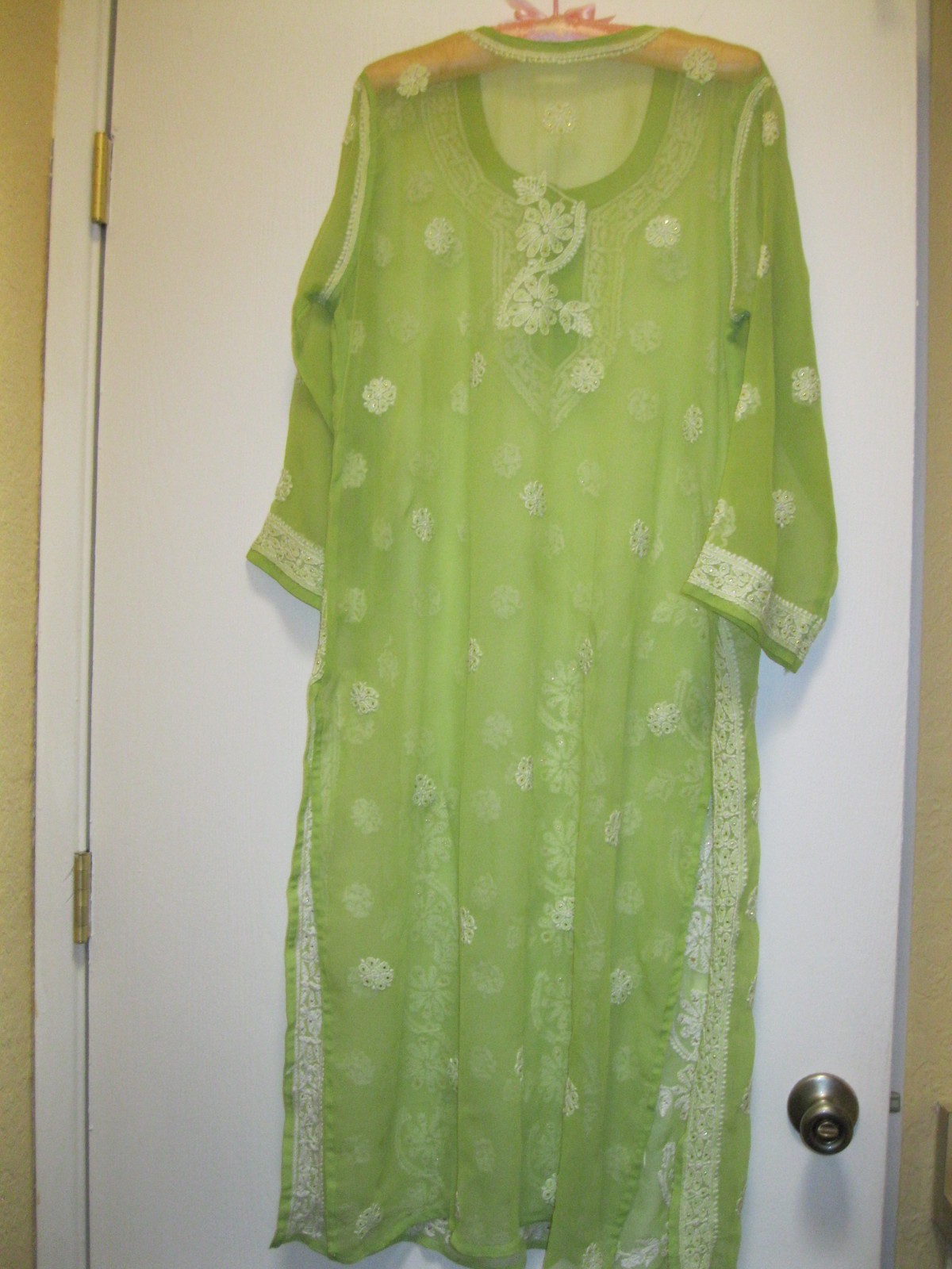 INDIA, SHEER LIME GREEN TUNIC/KURTA W/ EMBROIDERY, GOLD & SILVER ACCENTS.SZ. S/M