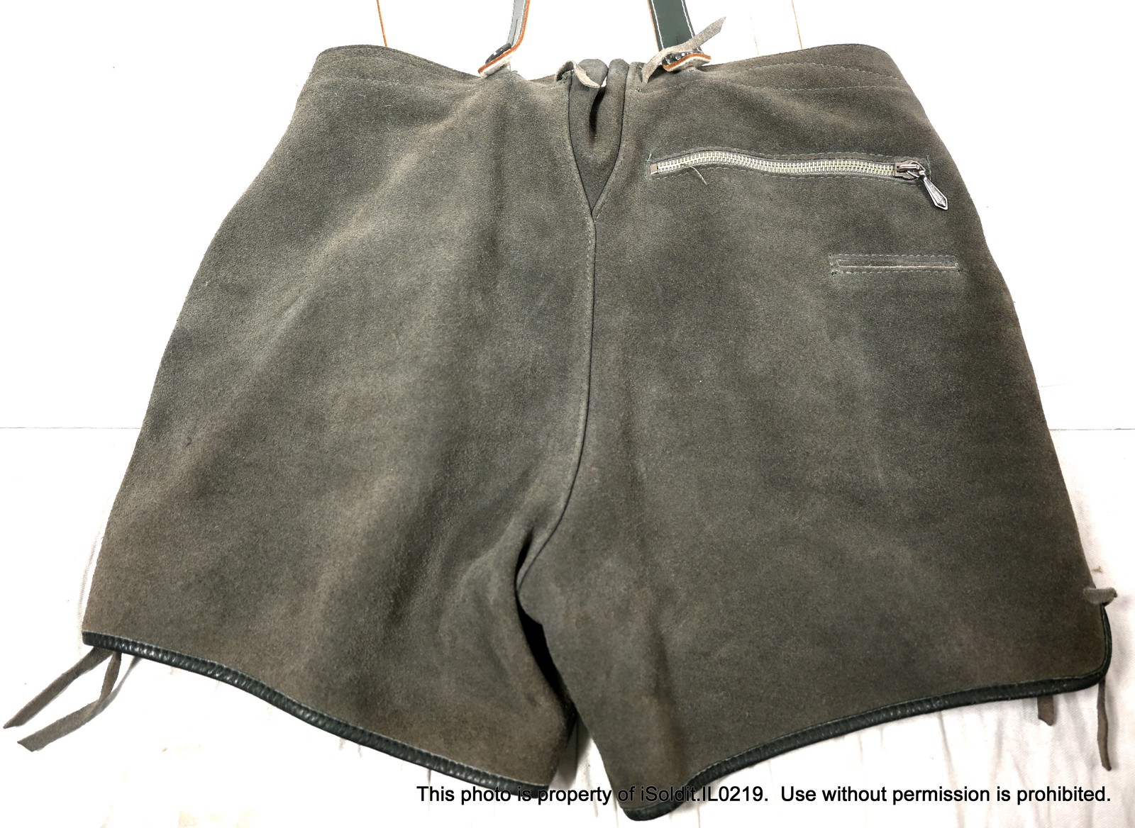 GIRLS Womens SUEDE LEDERHOSEN Vintage w/ LEATHER EMBOSSED STRAPS c1973