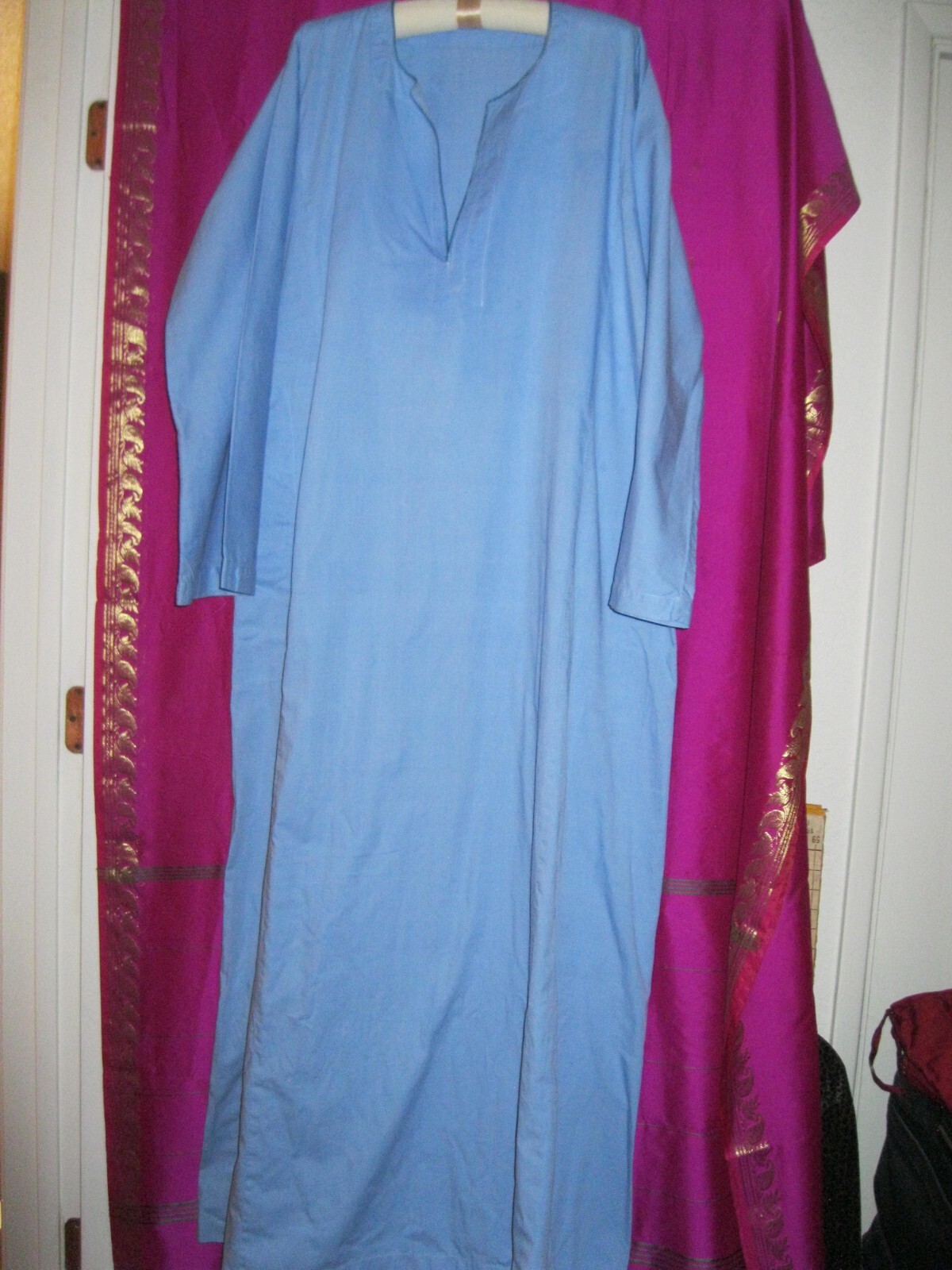 MEN’S, BLUE COTTON MIDDLE EASTERN GARMENT W/ LONG SLEEVES, NEW, SZ. M/L.