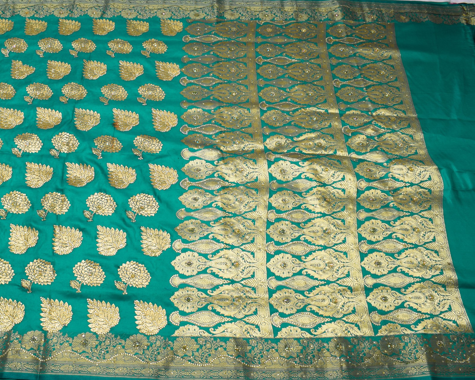 Sushila Vintage HEAVY Green Sari ArtSilk Embroidered Banarasi Brocade 6 YD Sari