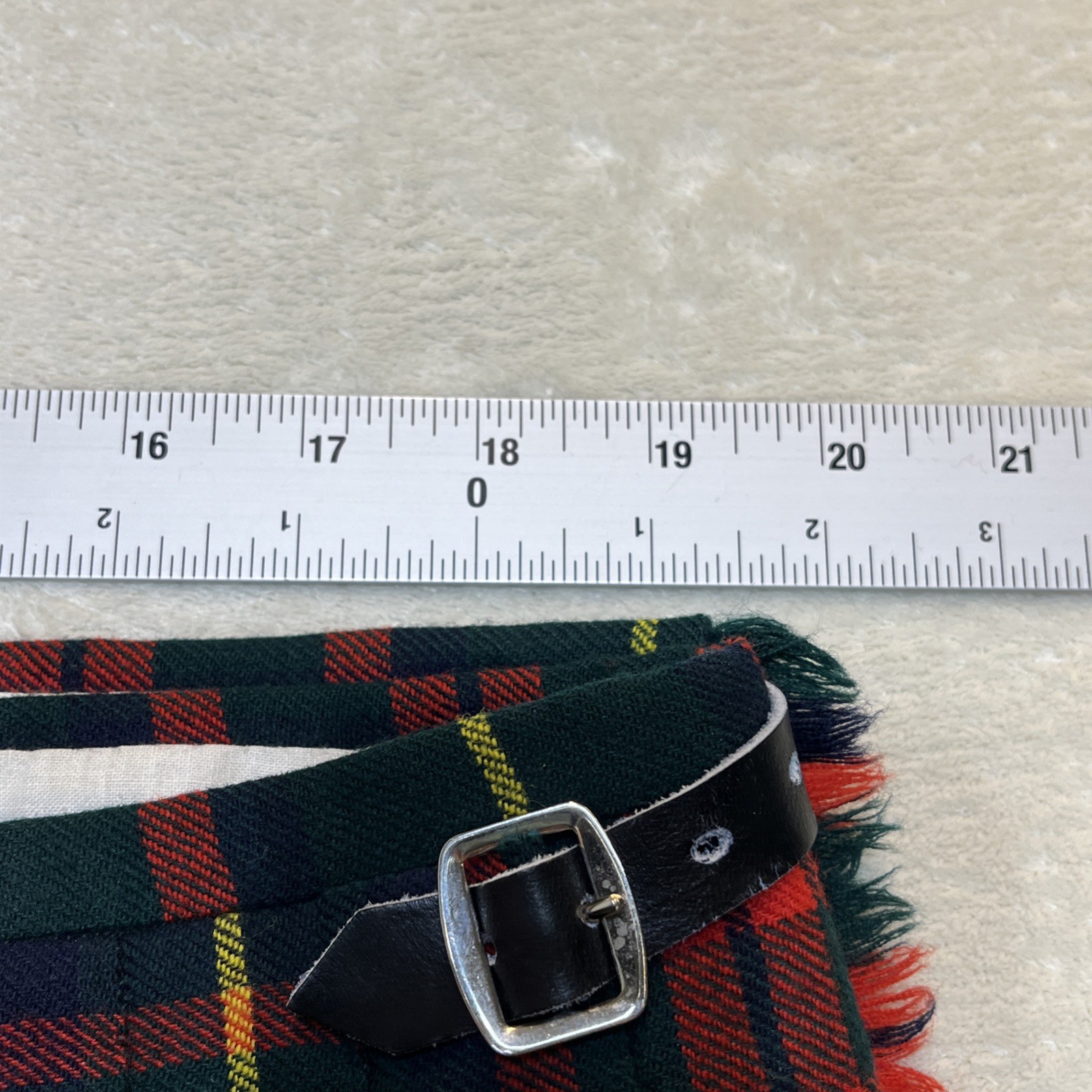 Geoffrey Tailor Highland Crafts Royal Mile Scotland Pure Wool Plaid Kilt (60×27)