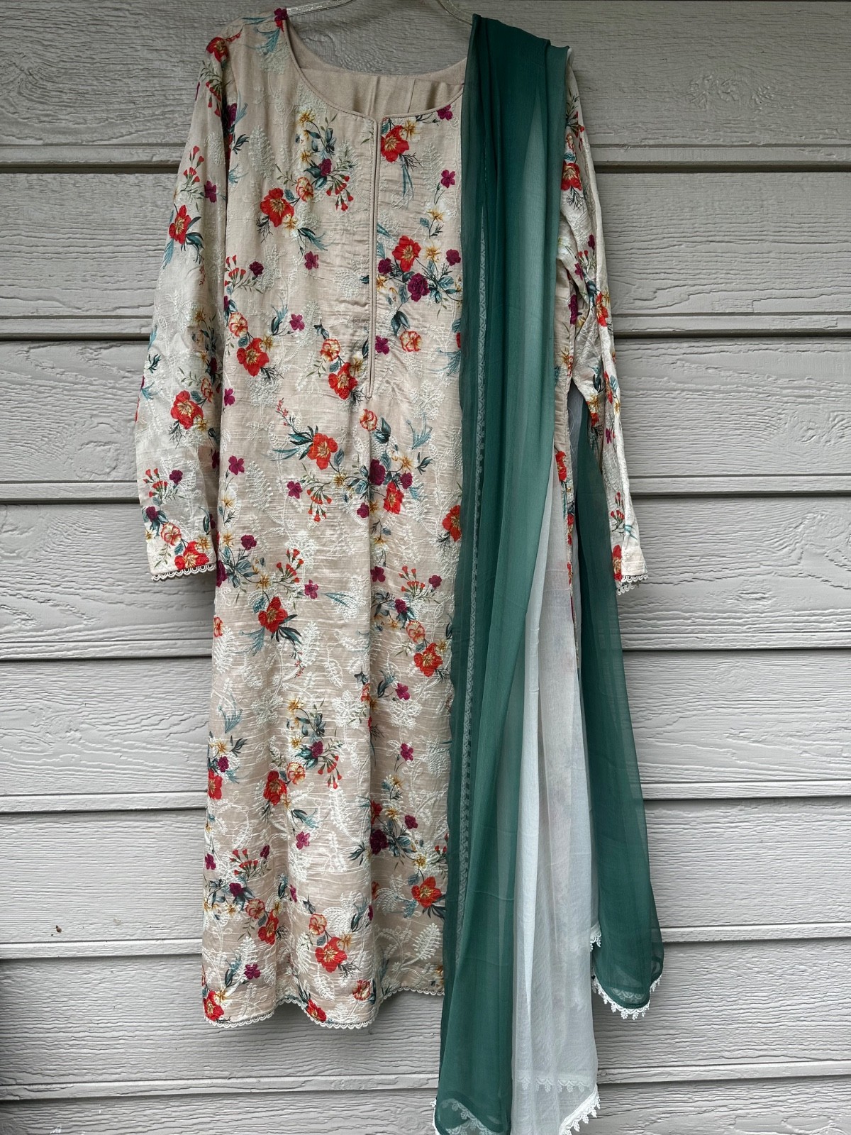 Floral Spring/ Summer Embroidered Paper Cotton Silk pakistani shalwar kameez M