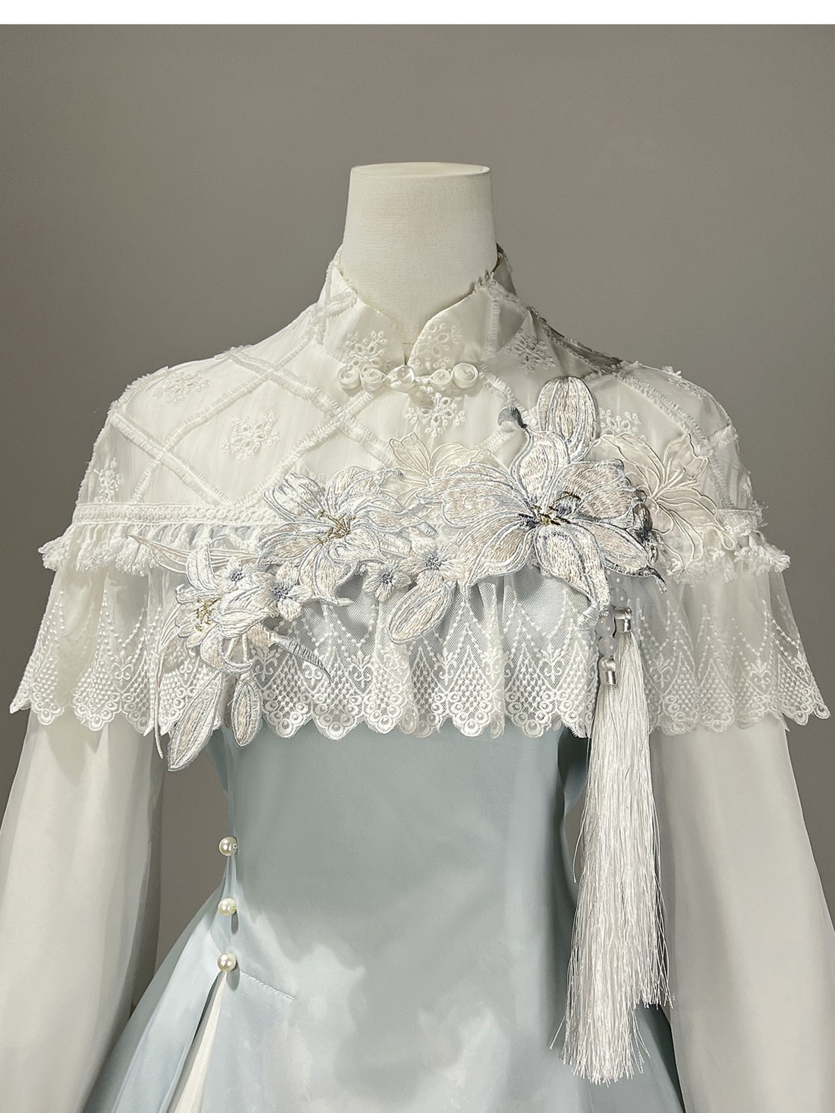 “Lily Dew” Modern Hanfu Ensemble – Elegant New Chinese Style Dress for Autumn