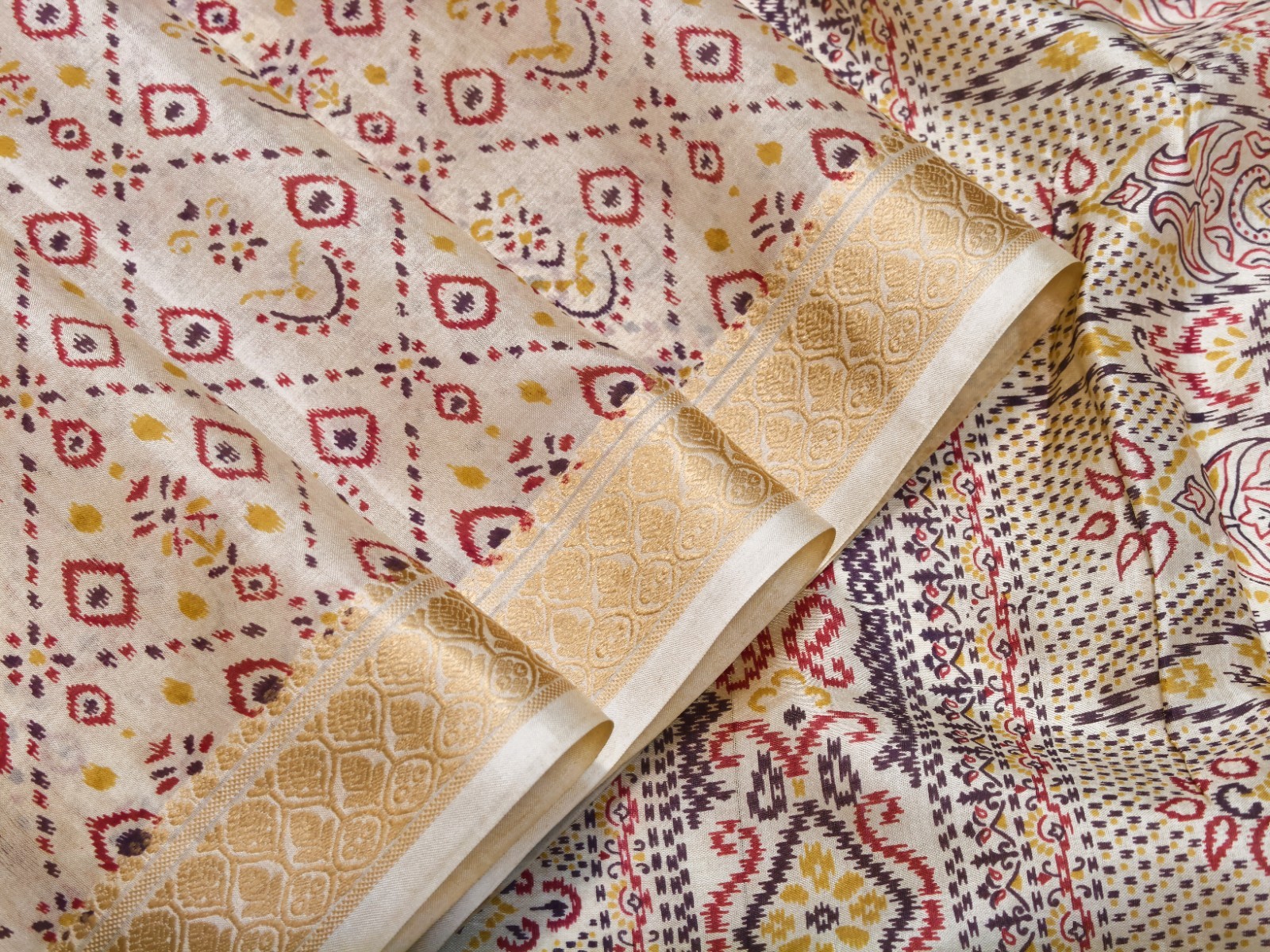 Vintage Printed Silk Saree Fabric | 5 Yards Indian Sari for Sewing, Crafting