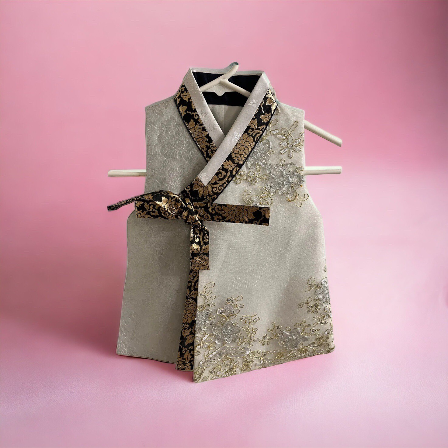Traditional Korean Asian Embroidered Toddler Girl Robe Kimono White Gold Black