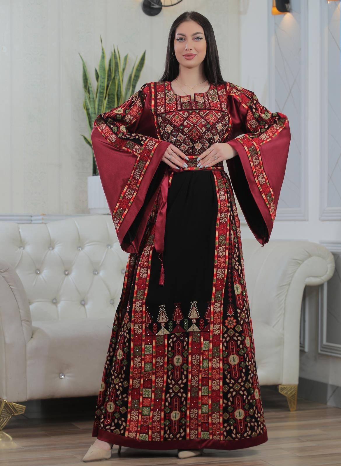 Palestinian Women Embroidered Thobe Dress Tatreez, long flowing and Wide Sleeves
