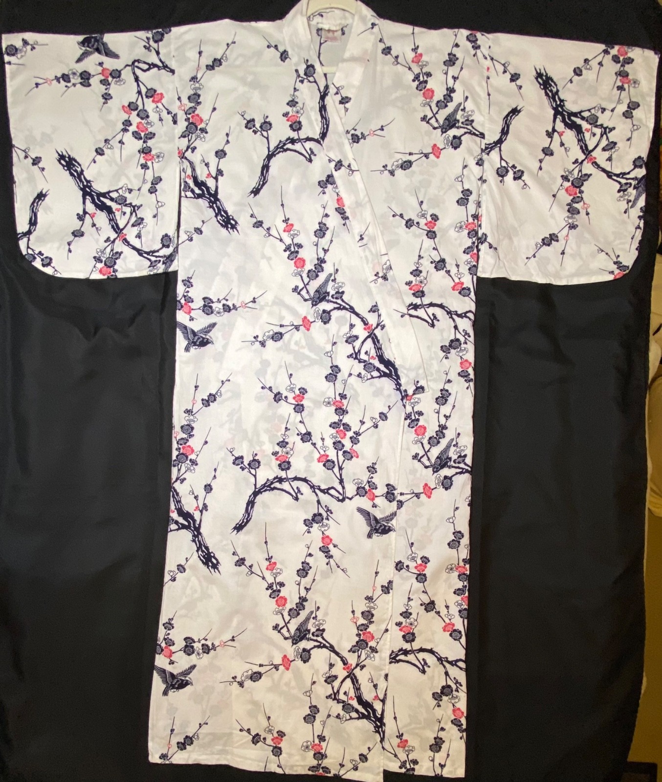 Authentic Japanese Kimono Robe Cherry Blossoms, Sakurai Shoji, Made in Japan EUC