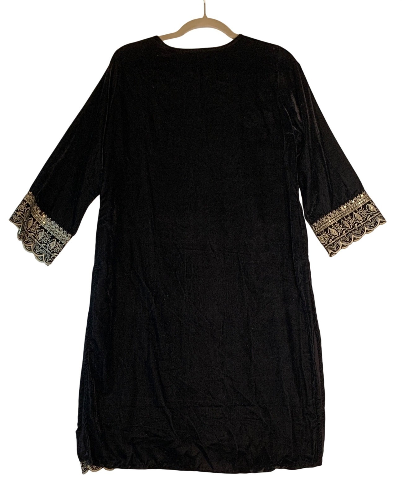 Nazila Couture size Med Black Velvet Kurta With Gold Embroidery & Sequin Details