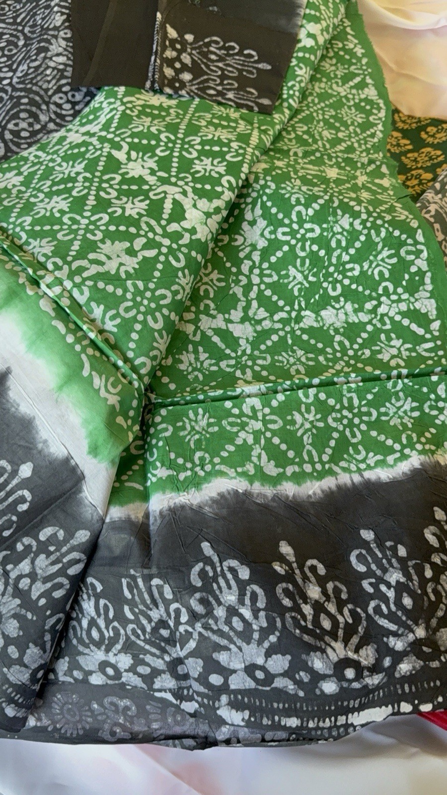 NEW 🆕, Cotton BATIK SAREE. ( Item#L3834 ) including blouse piece. Only $33