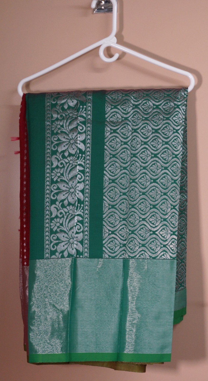 Green & Red Handloom Saree Silver Embroidered Floral Design Tasseled Sari