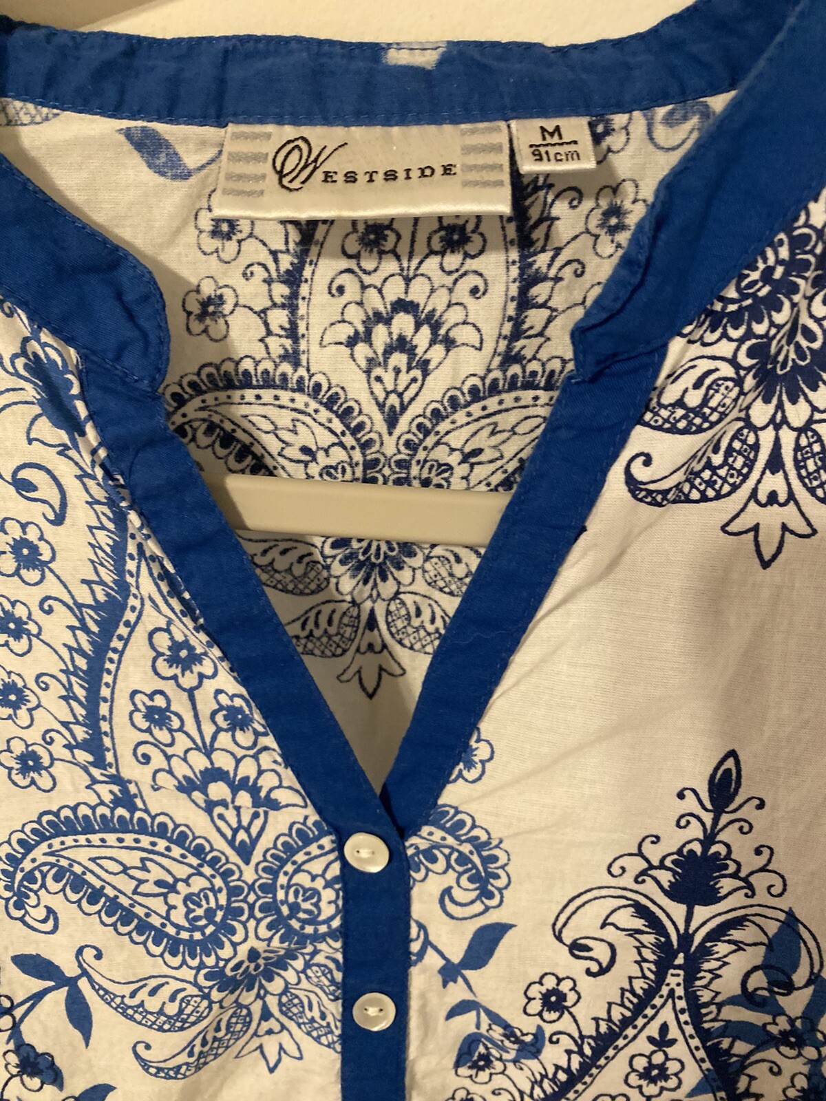 The Westside Blue Paisley Indian Kurta Tunic Mother Of Pearl Button 100% Cotton