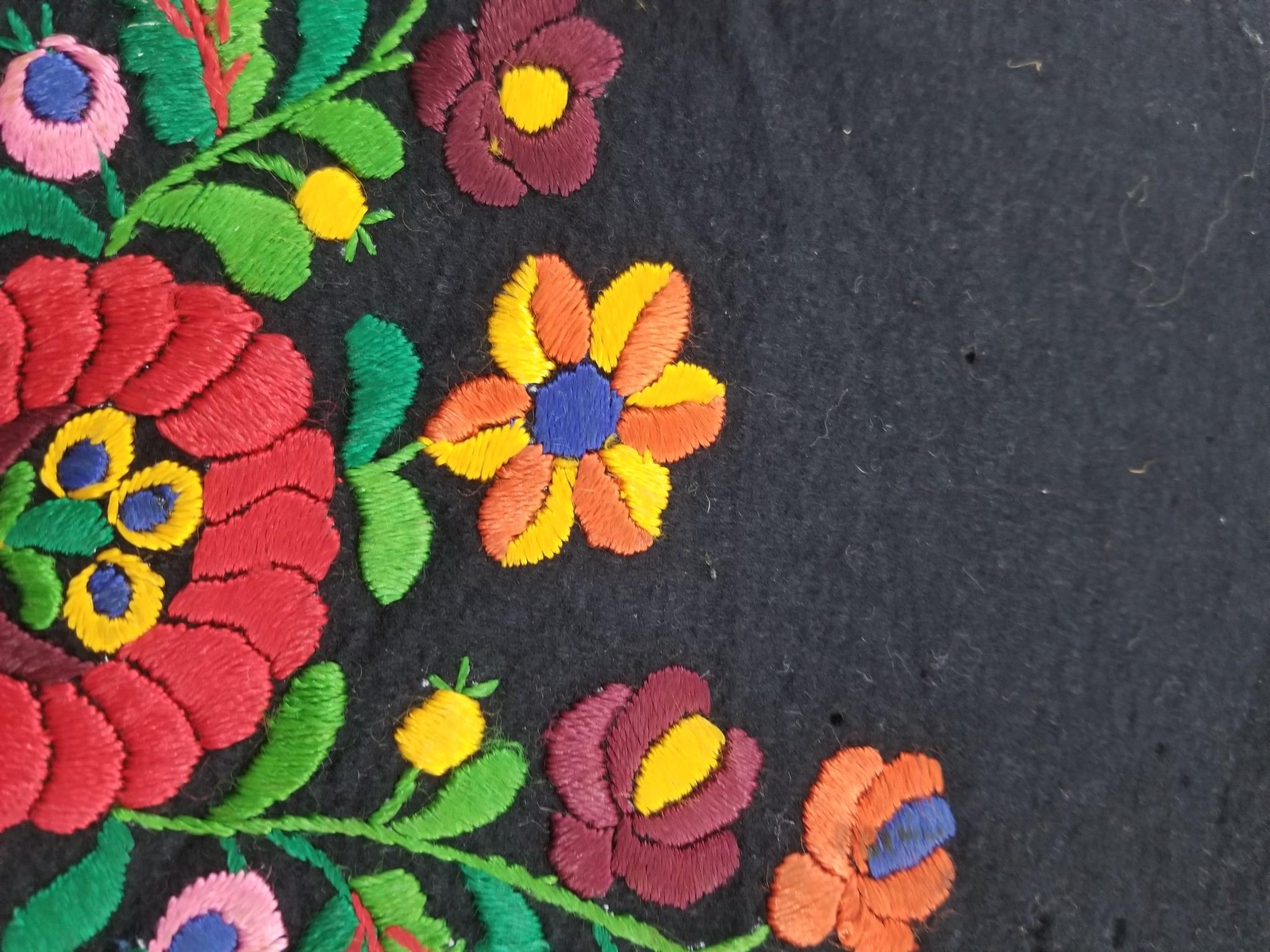 Vintage Traditional 1950s Hungarian Embroidered Wool Vest L:18, B:18, S:14 in