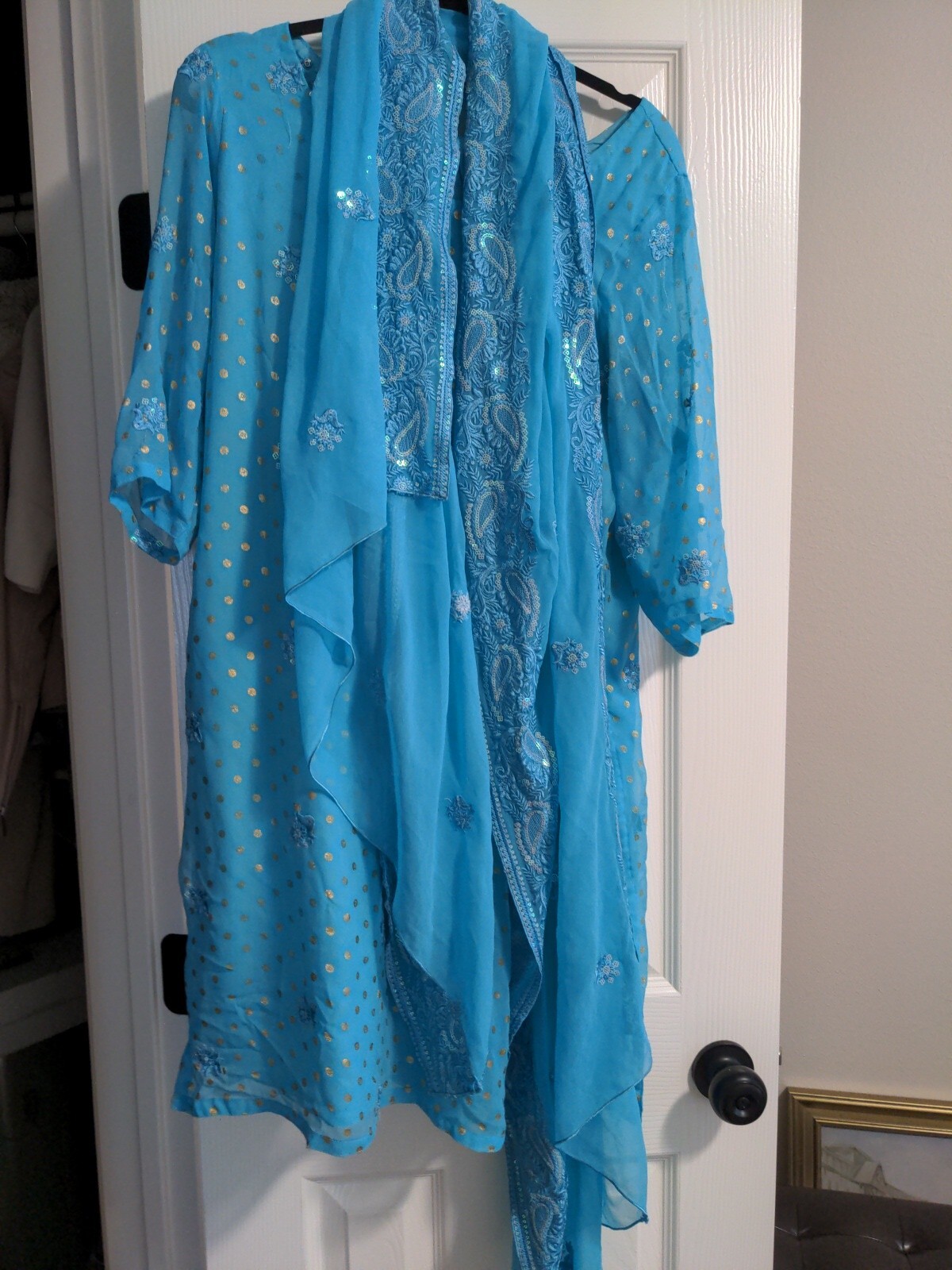 Traditional Indian 3 Piece Matching Set, Blue And gold