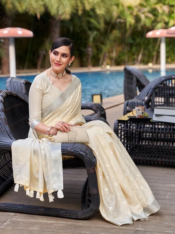 Women’s Mix Catalog Sarees With Unstitched Blouse Piece
