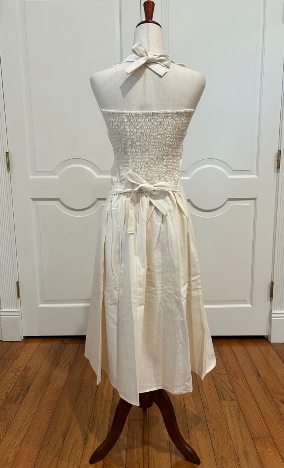 halter Mexican embroidered dress, hand Embroidered with Silk threads.