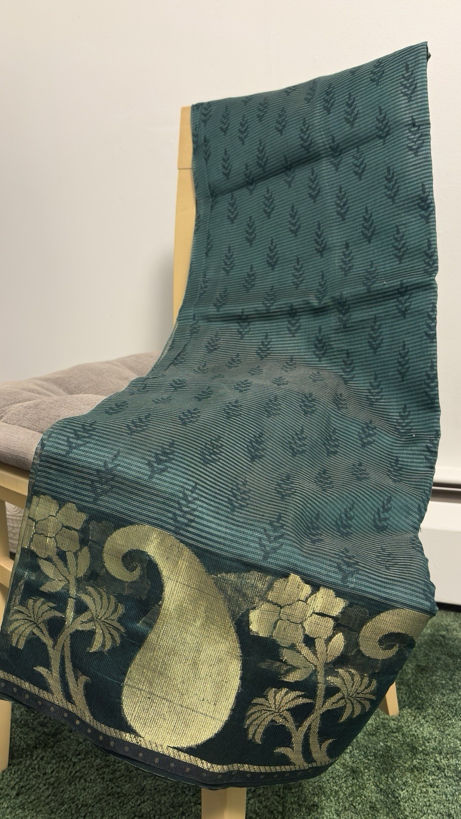 Women’s Dark Green Gold & Beige Kota Saree/Sari Woven Floral Border