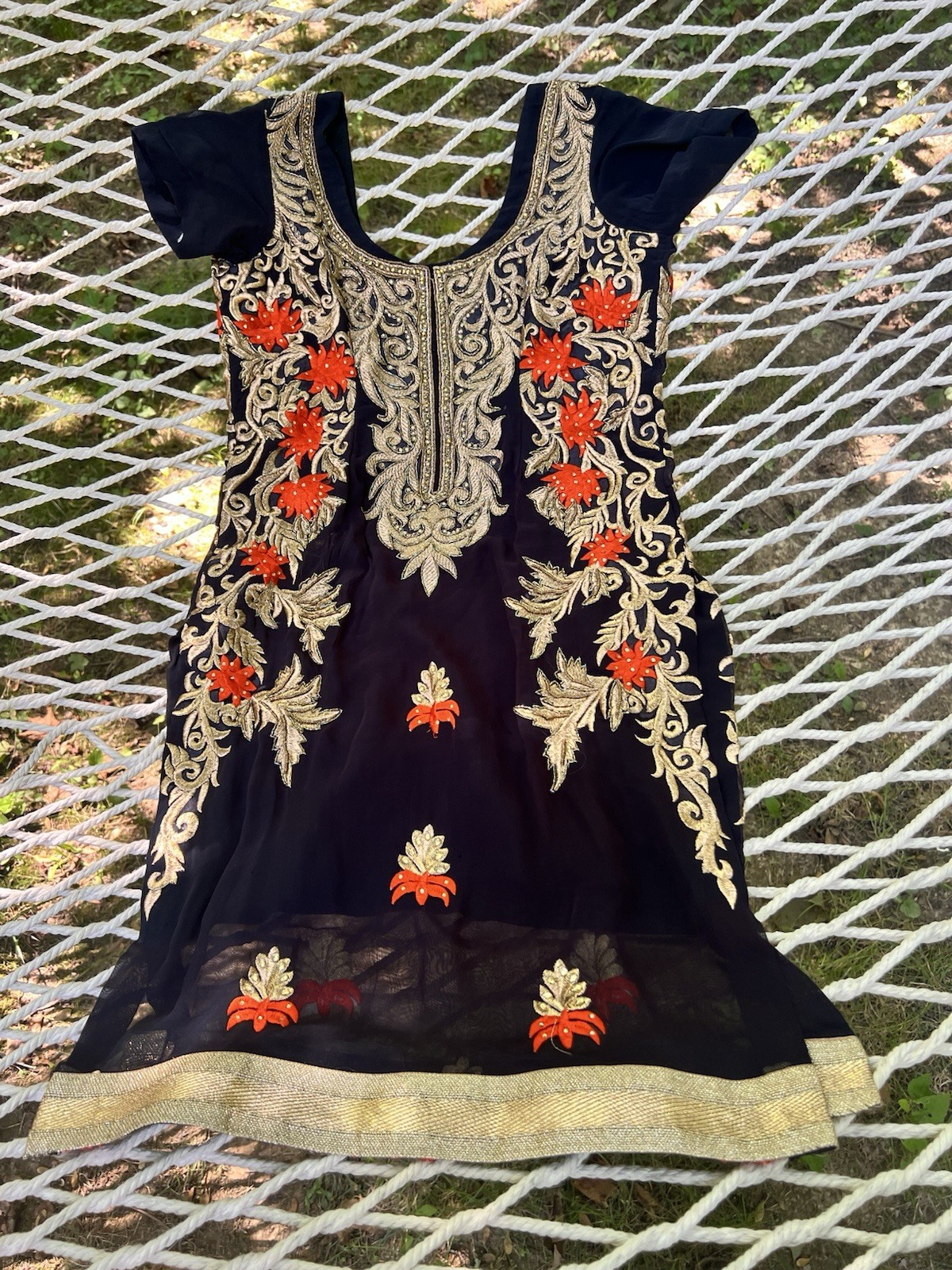 Indian /Pakistani Women Shalwar Kameez Bejeweled Embroidered Navy Red Gold Small