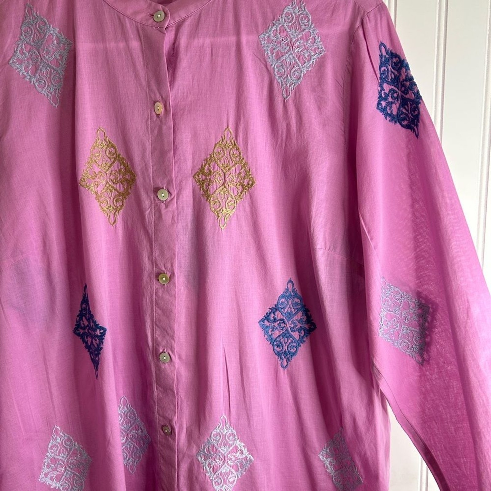 J. Jill Pink women Blouse with Colorful Diamond Embroidery Size M