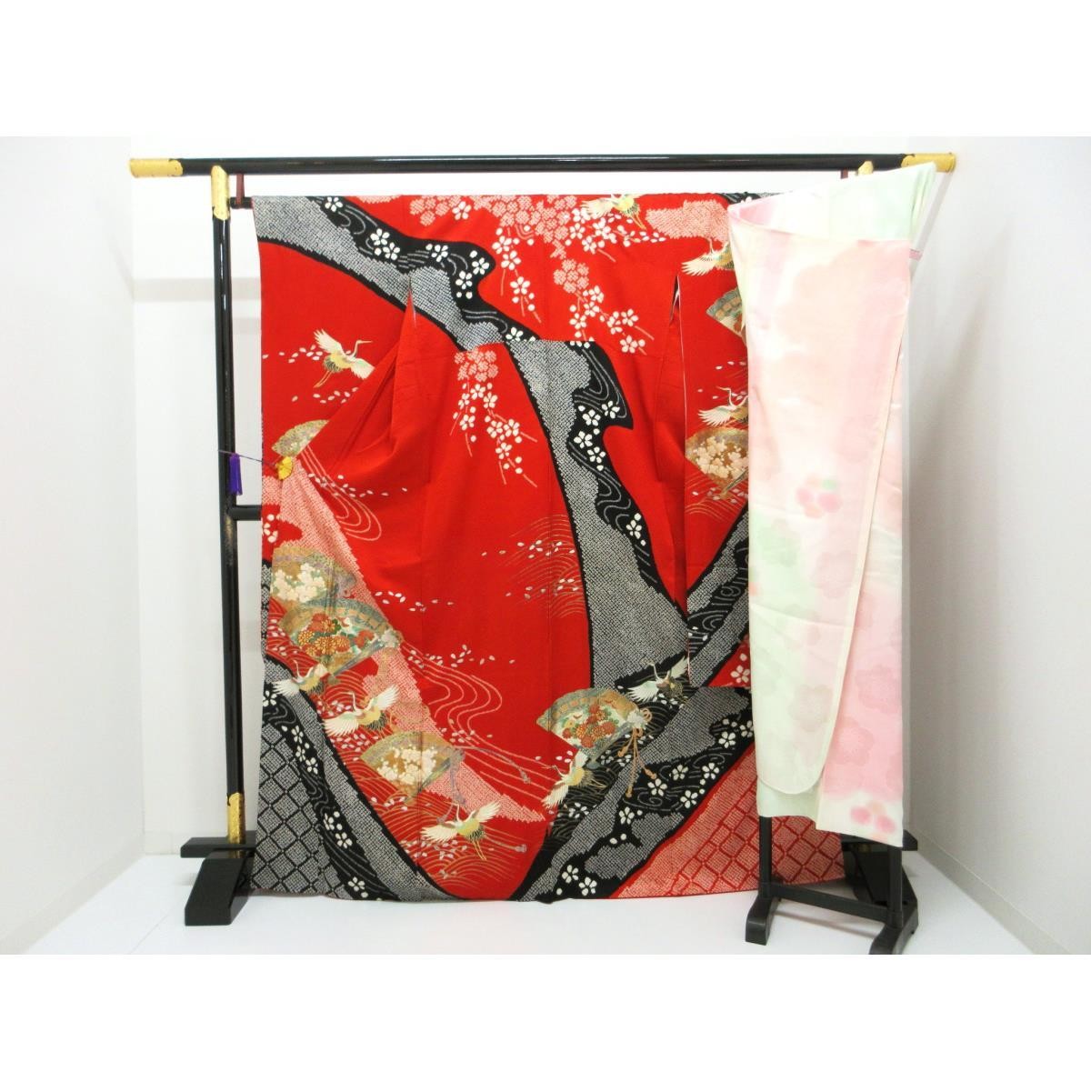 Authentic JAPANESE KIMONO Gold-embellished Yuzen Shibori Kimono – JAPANESE K…