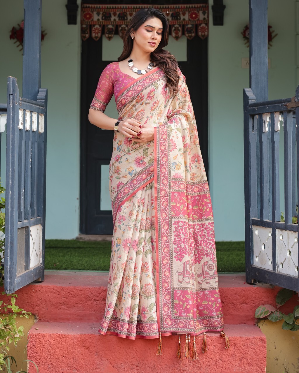 Floral Print Handloom Cotton Linen Saree (Multicolor)