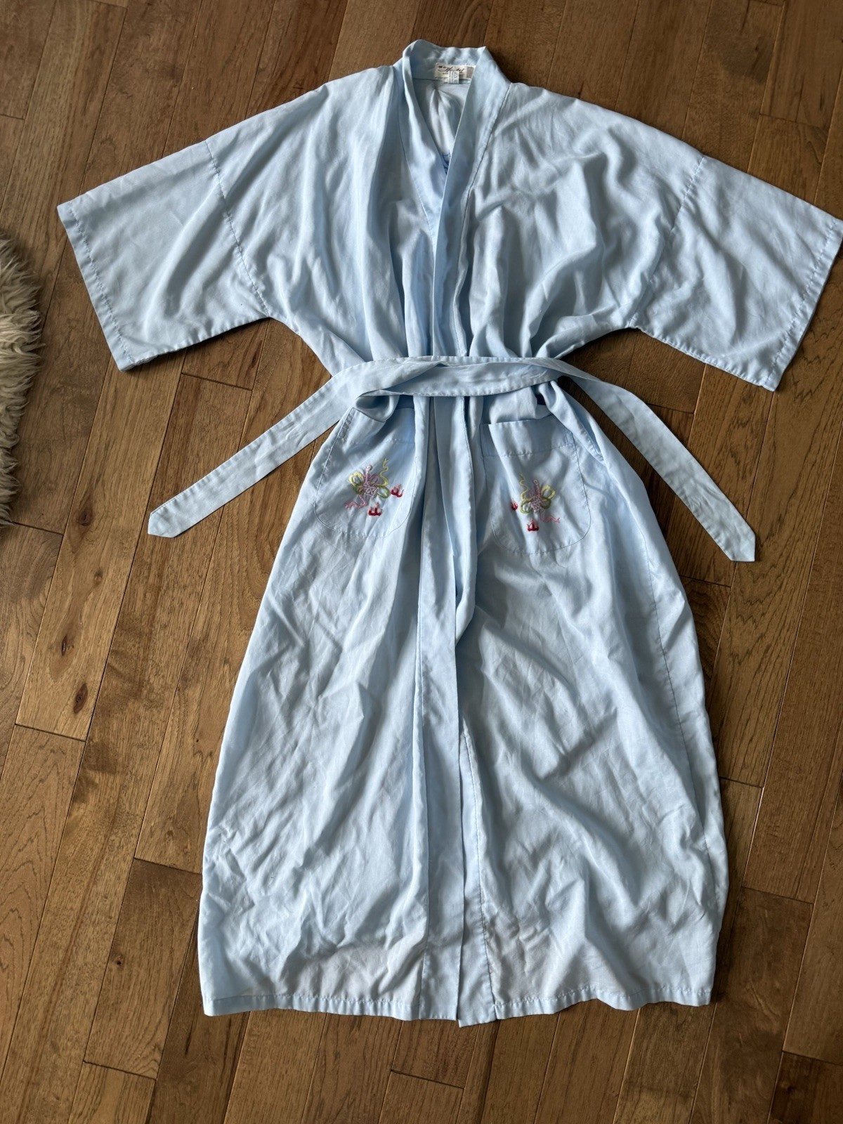Health Label Vintage 1960s Dragon Asian Light Blue Embroidered Kimono Robe