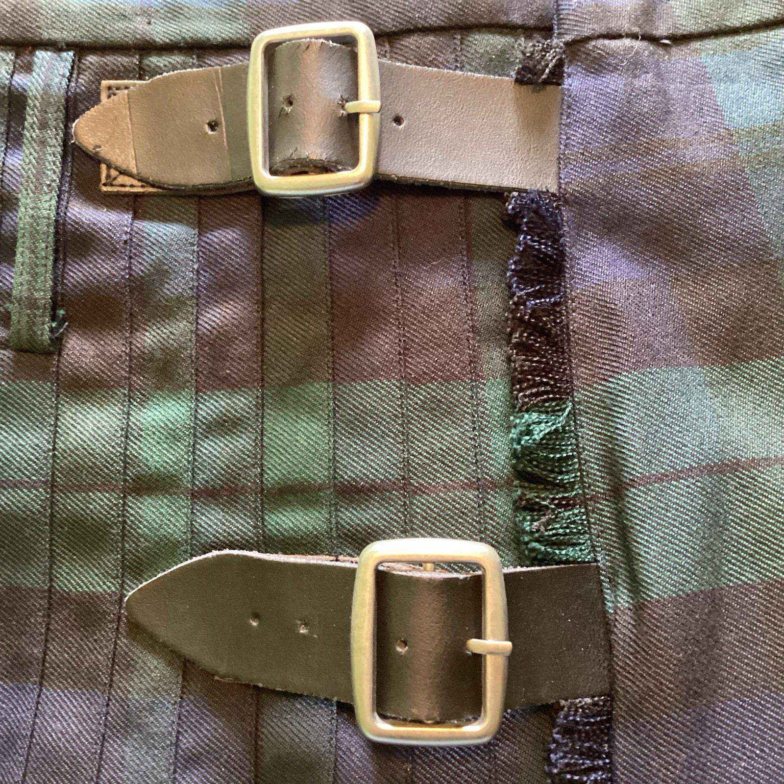 HECTOR RUSSELL Kilt size 32