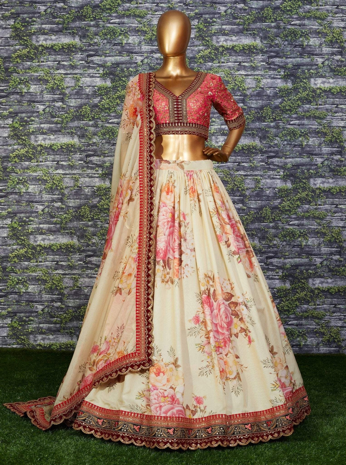 White choli being silk in peach color and is beautifully decorated with sequins,