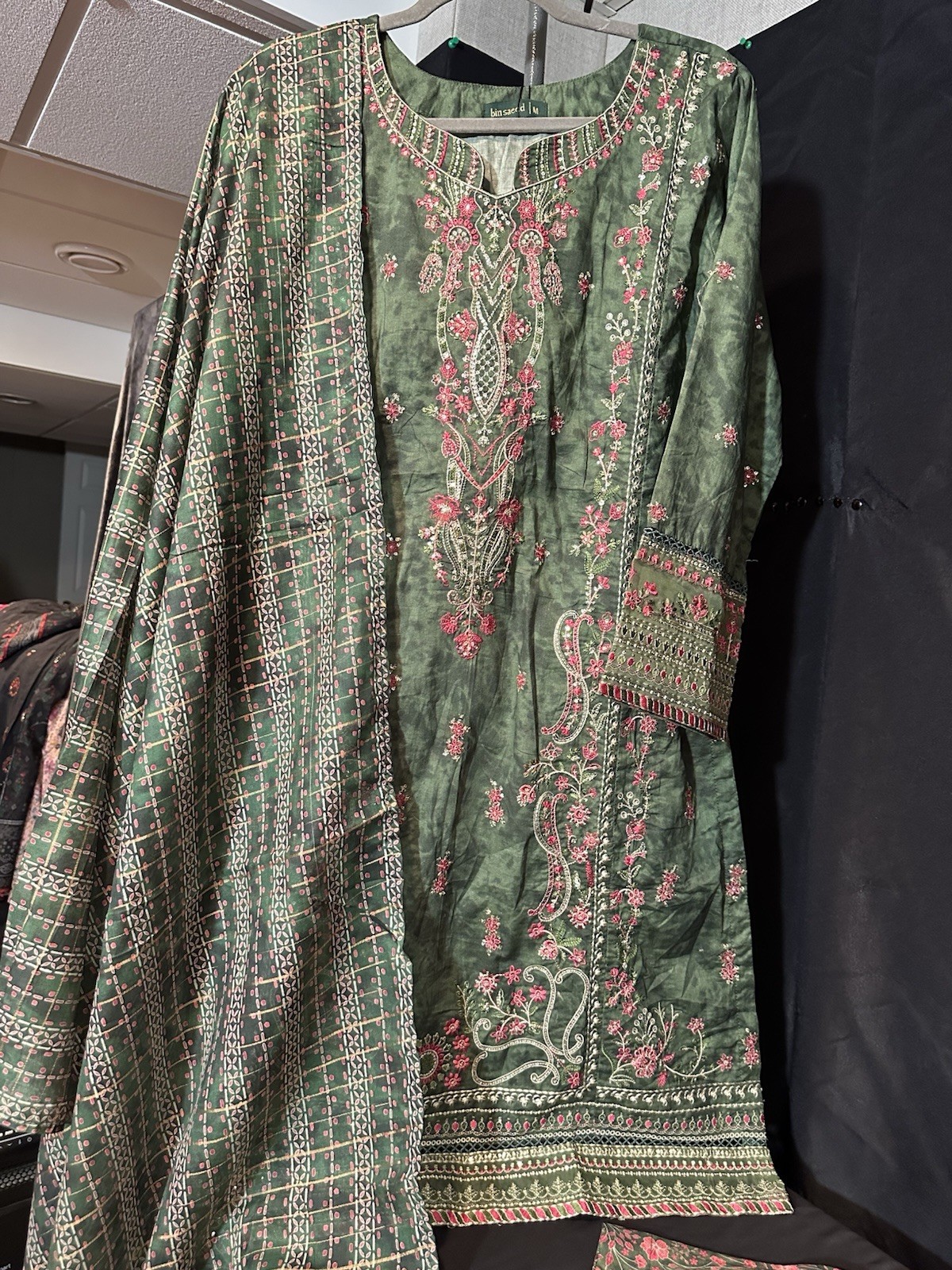 CLEARANCE ‼️ Bin Saeed Emb 3 Pc Suit – LAST ONE . Medium Size – $35