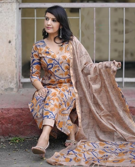 Women Beige Plus Size Floral Printed Indian rayon Kurta Top & Pant With Dupatta