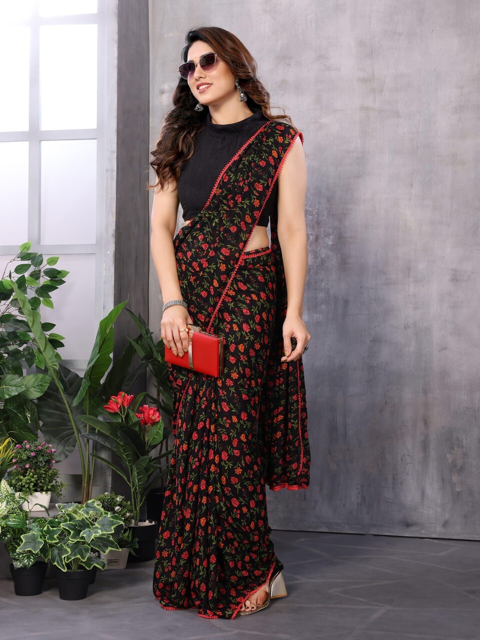 Floral Print Bollywood Georgette Saree (Black)