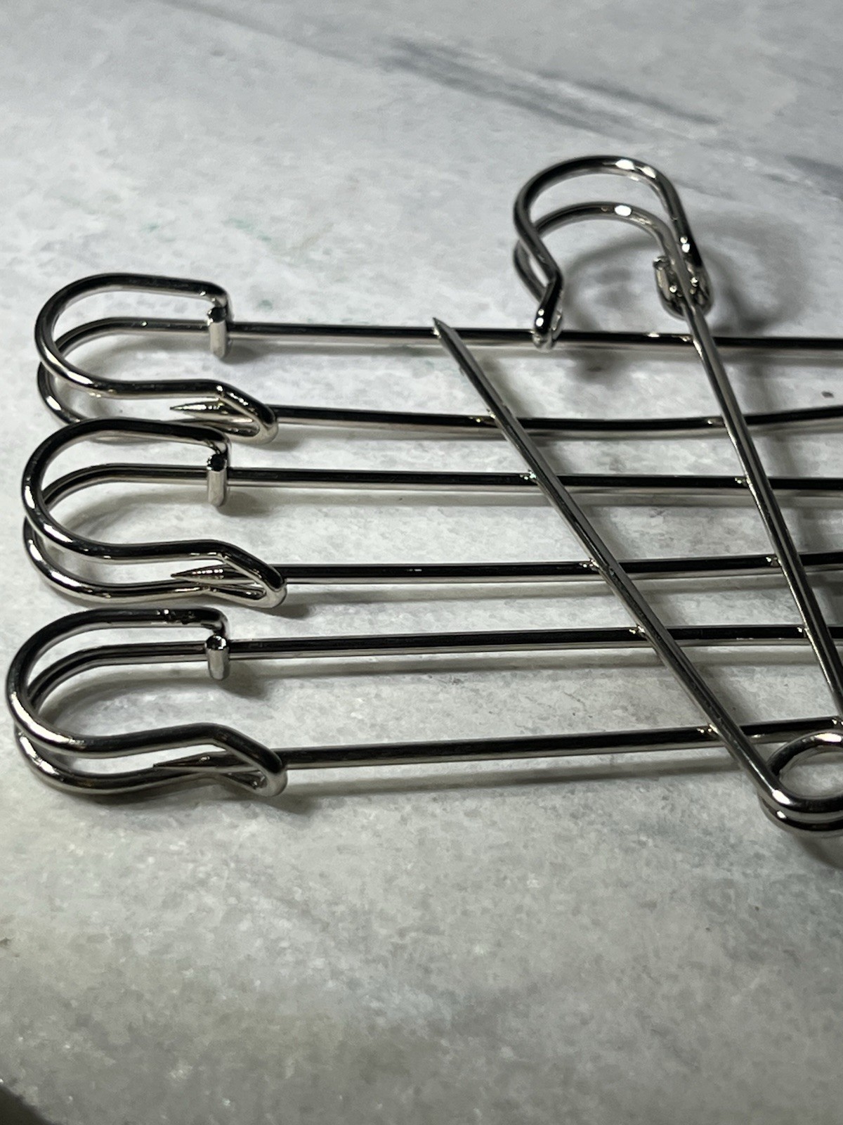 Set of 4 VTG Silver Metal Kilt Pins 4 Inch Adult Safety Fasteners for Skirts
