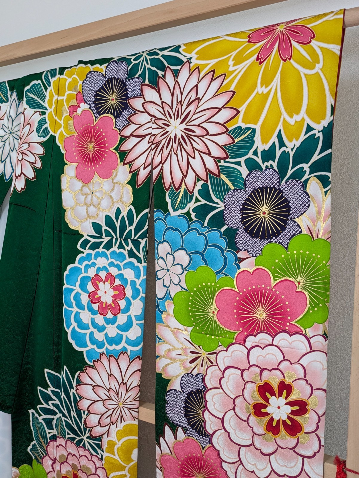 Japanese Kimono Silk Furisode Green Gorgeous Colored Floral Big SIze Textile Art
